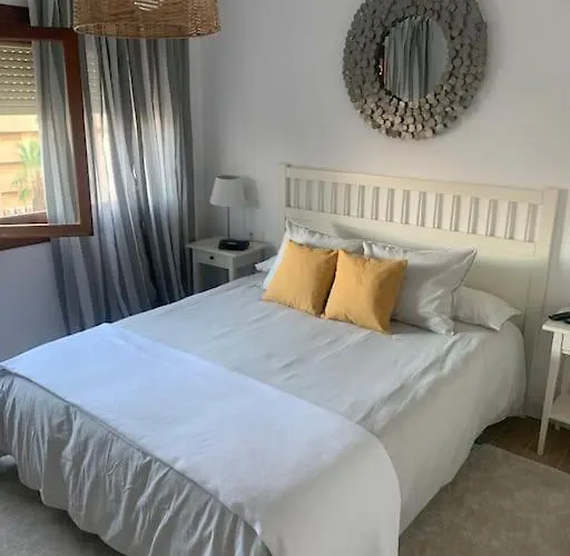 La Segunda Ola, De Carvajal