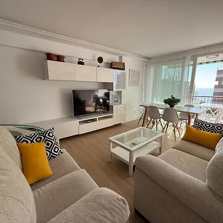 Piso En Carvajal, Segunda Linea De Playa Apartment