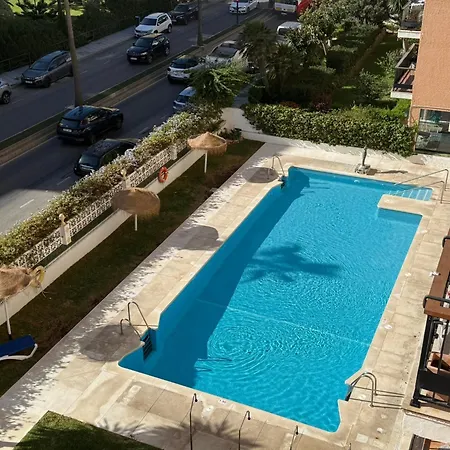 Piso En Carvajal, Segunda Linea De Playa *
