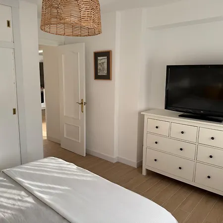 Piso En Carvajal, Segunda Linea De Playa Fuengirola